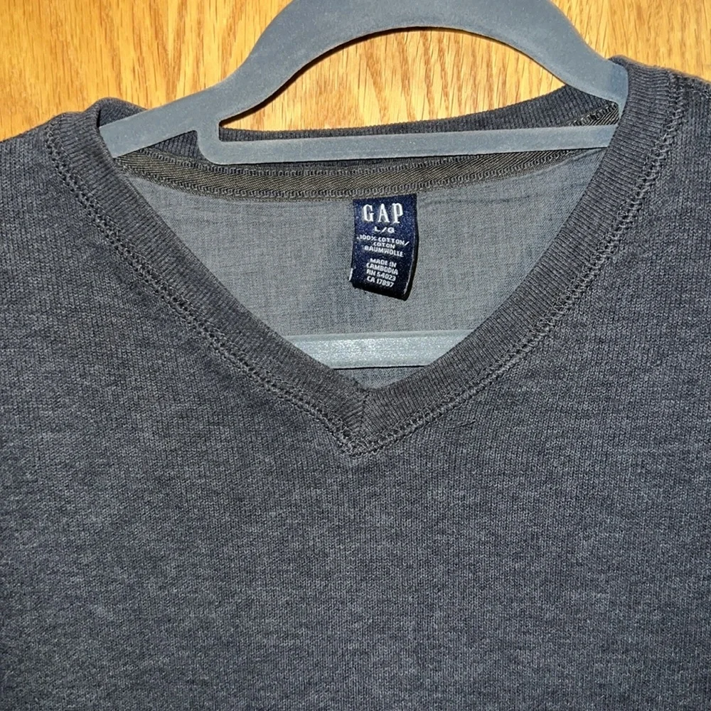 GAP classic neck